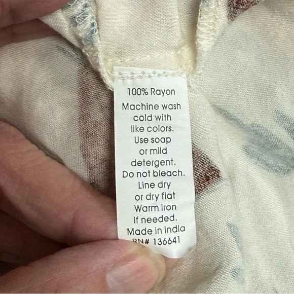 Cotton & Rye L Cream Southwest Cactus Print Button Down Top - Picture 8 of 9